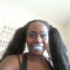 Meet your Posher, Yasmin